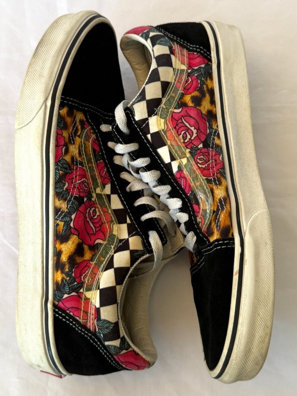 VANS BLACK SUEDE ROSE ANIMAL CHECK SHOES MENS 9 OLD SKOOL LACE UP SKATE SNEAKERS